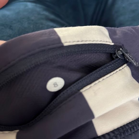 Lululemon Hotty Hot Skirt Stretch Cadet Blue Steep Stripe Cadet Blue size 8 - Picture 7 of 9